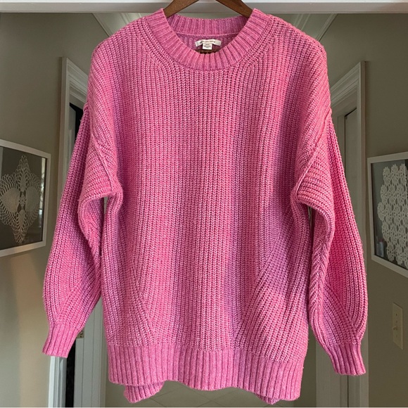 AE Oversized Dreamspun Crew Neck Sweater Barbie Pink Small - Picture 3 of 16